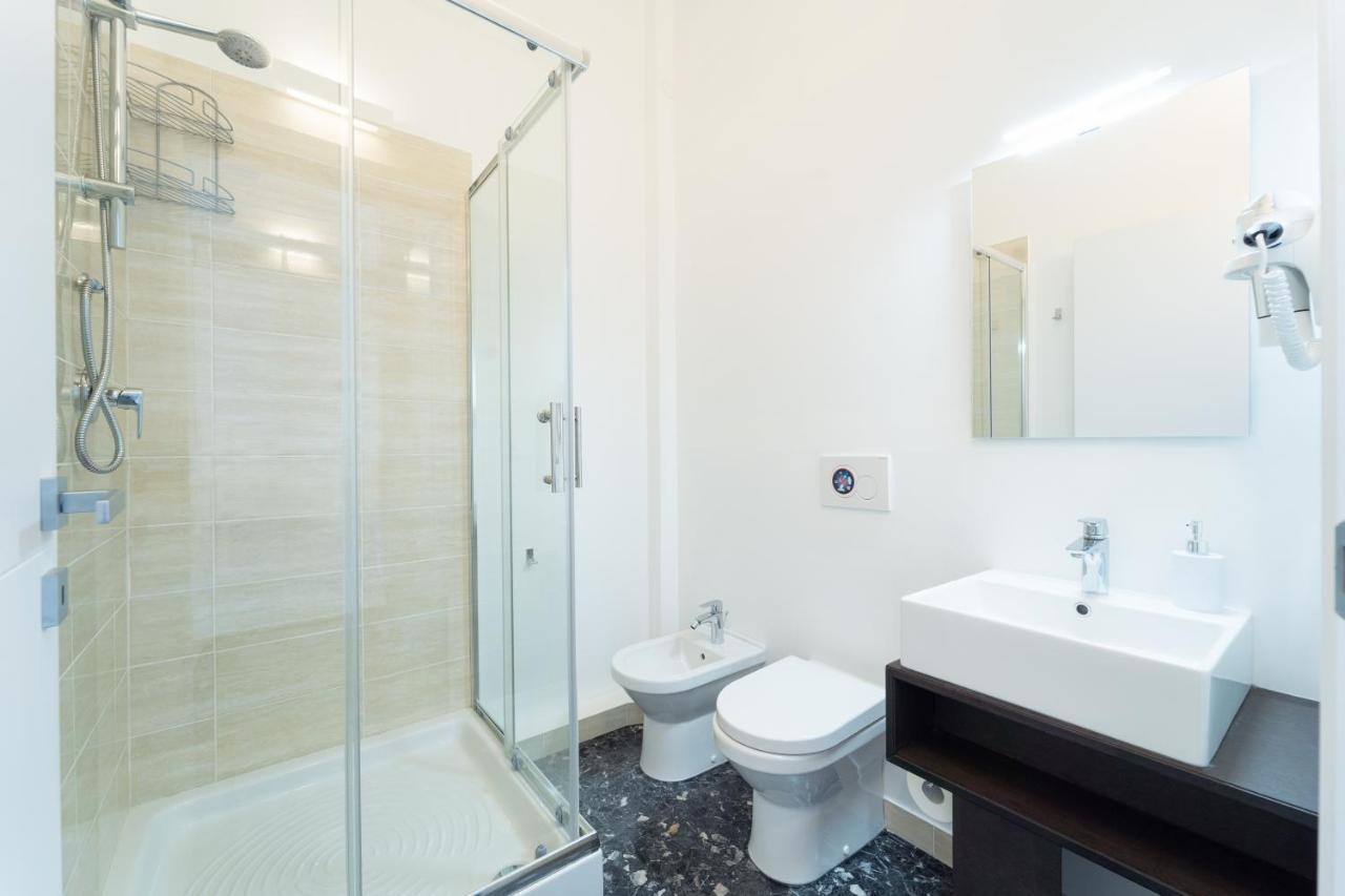 Budget Rooms Carbonazzi 17 Кальяри Экстерьер фото
